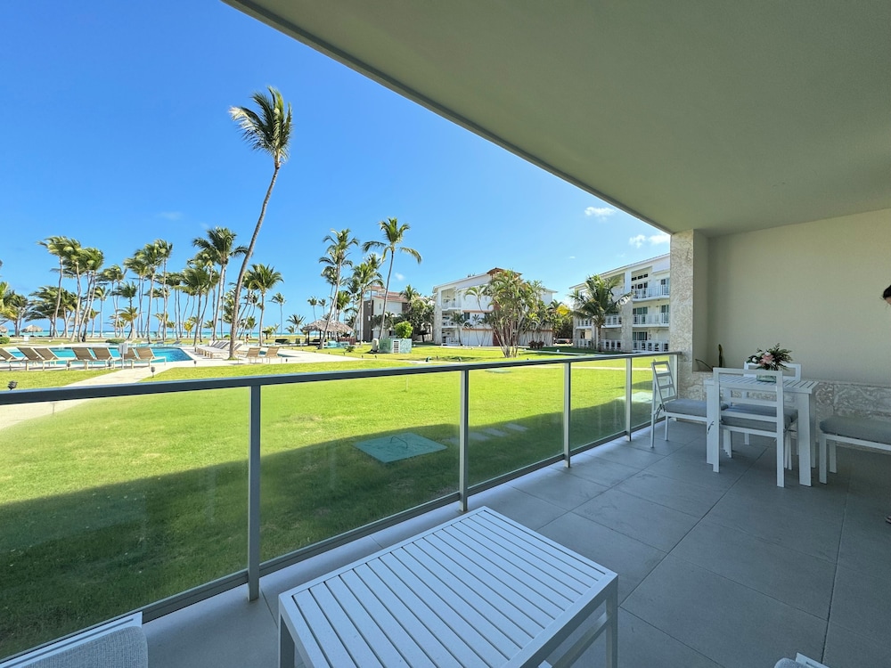 Playa Palmera Beach Front Apartments