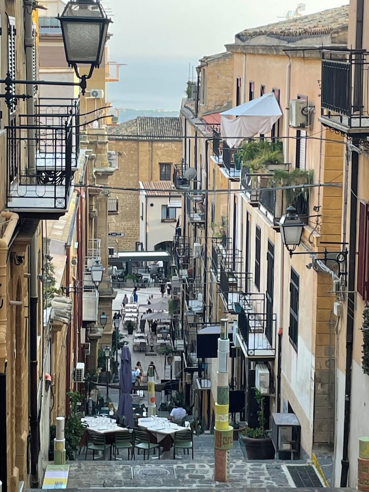 La scala di Athena