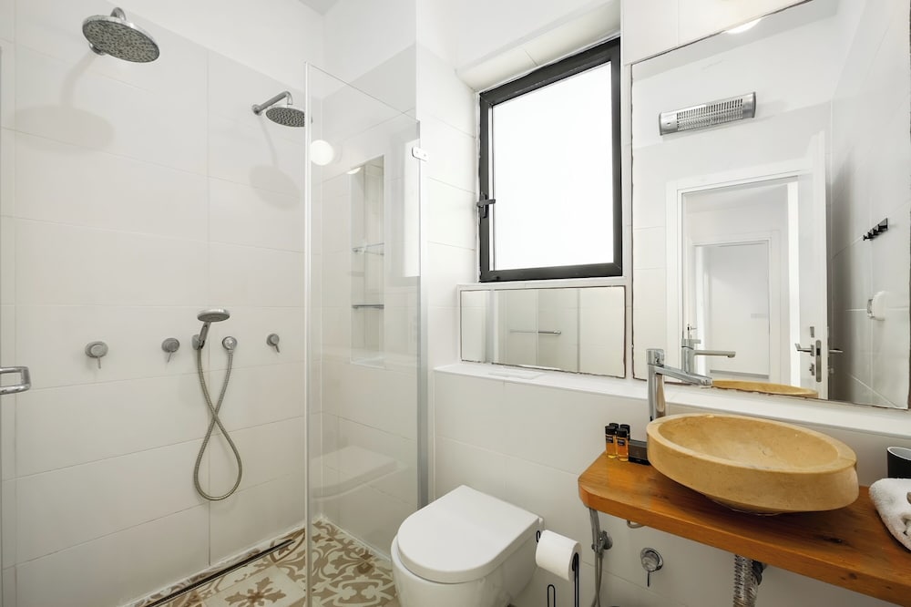 Luxury Tower 3BR Beach View High Floor