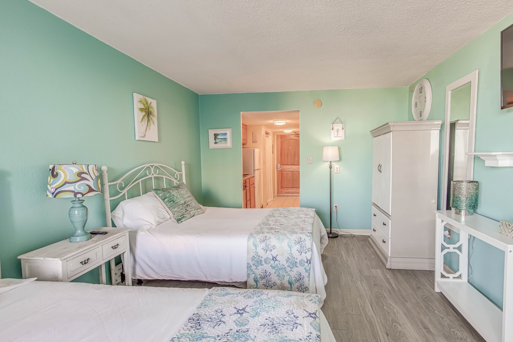 Oceanfront Gem w/ Community Perks in Myrtle Beach view 4