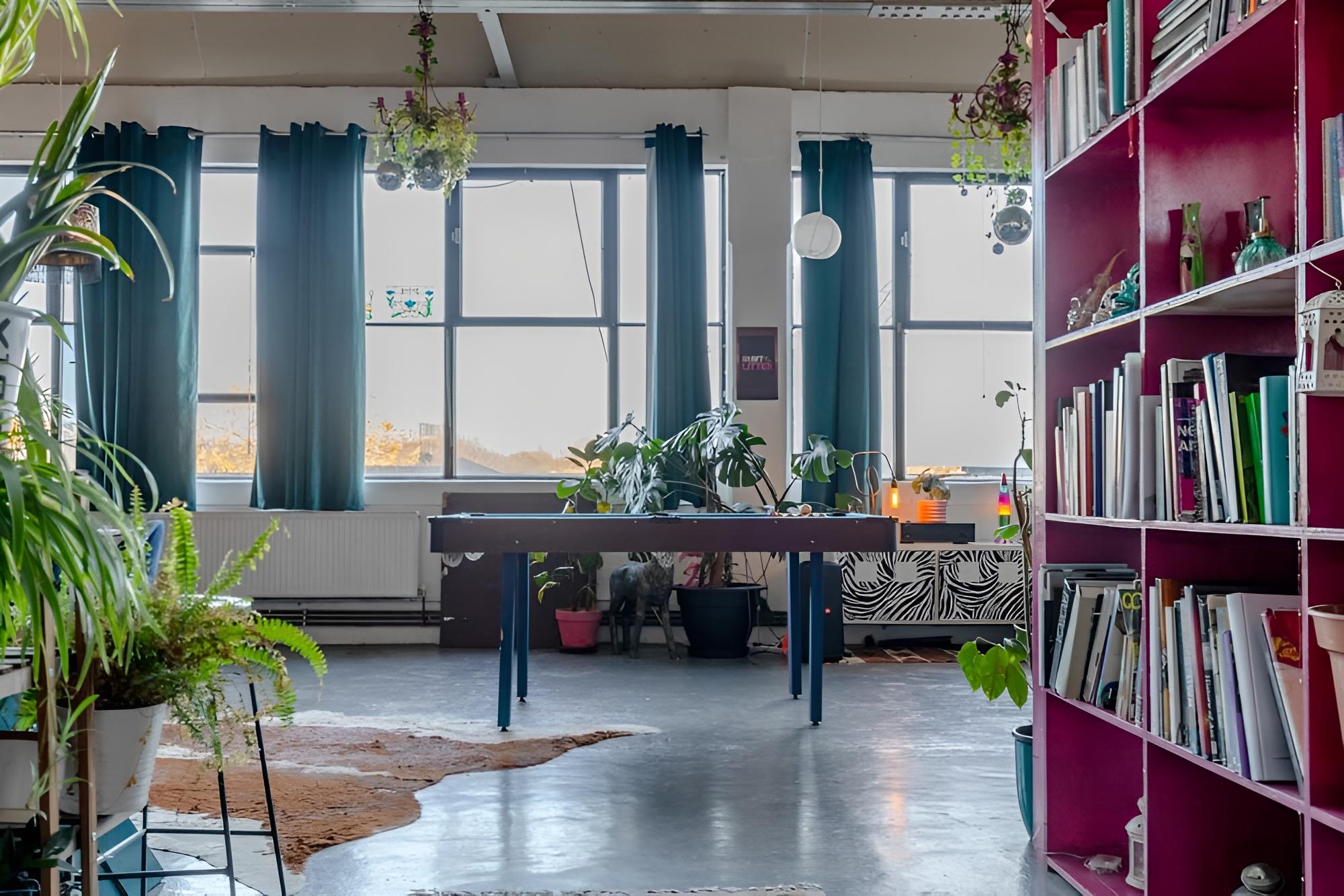 Trendy & Artistic Loft Hideaway, Hackney Wick!
