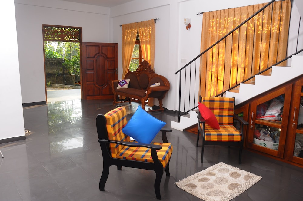 Colombo Village