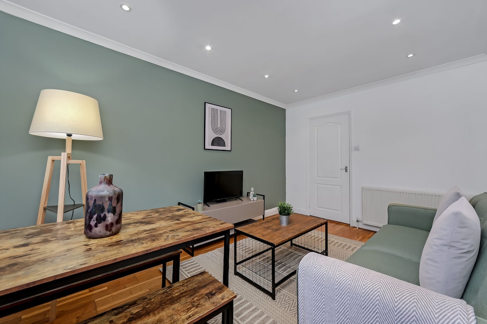 The Old Street Apartment