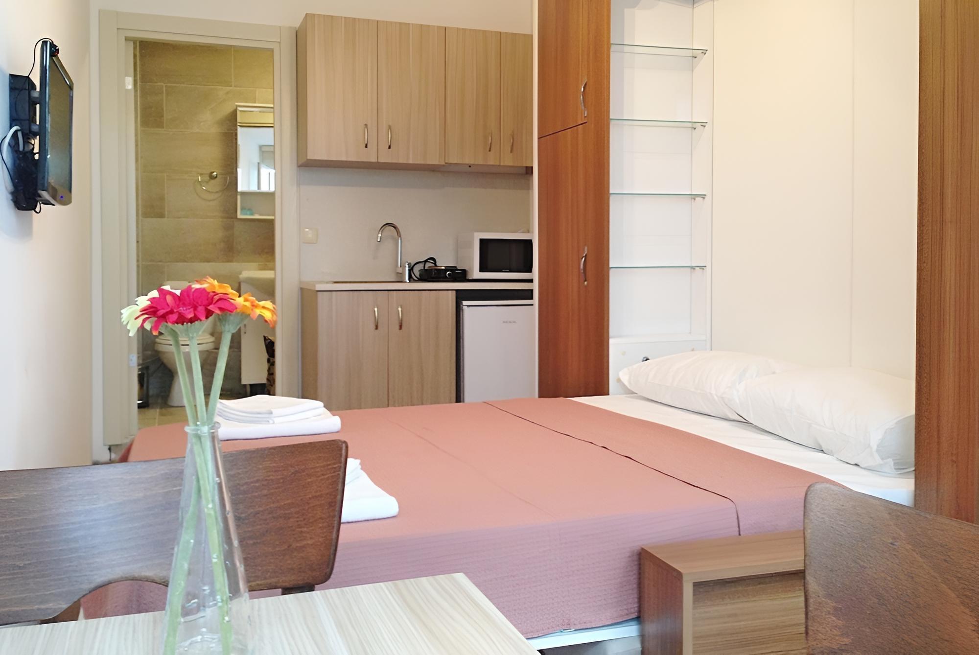 Atrium Suites