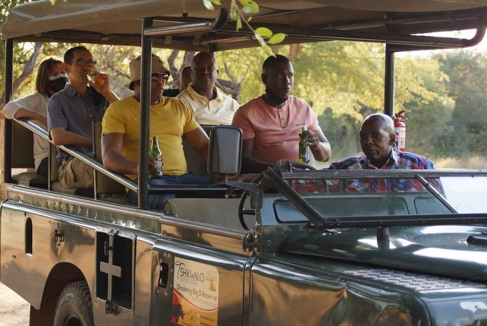 Tshikwalo Game Lodge