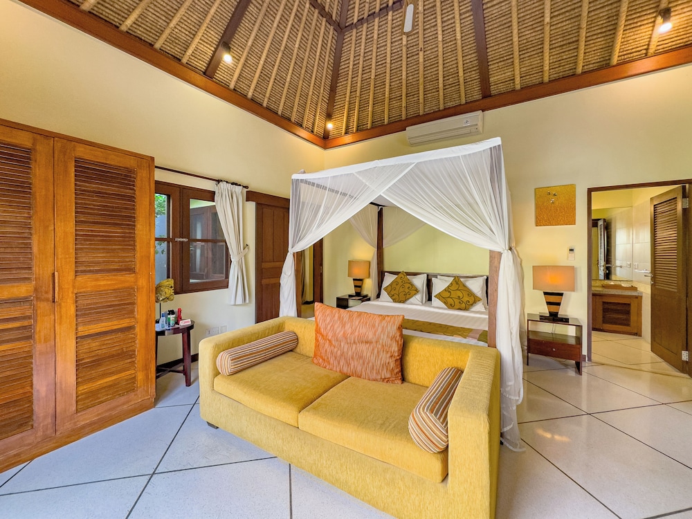 Luxury 4BR-Villa Santai-Central Seminyak