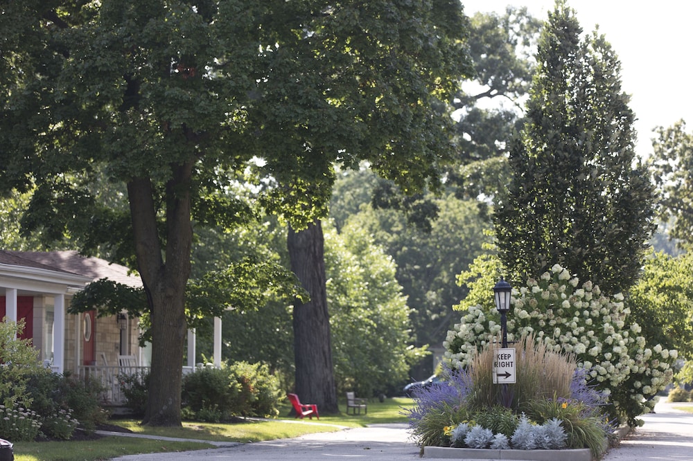 Seven Oaks Bed & Breakfast