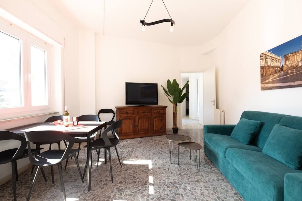 Luminous Family Apt With Balcony By St Peter'S