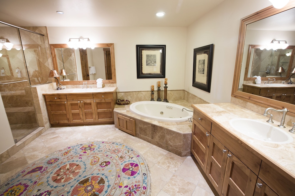 WestWall Lodge - Property Image 131