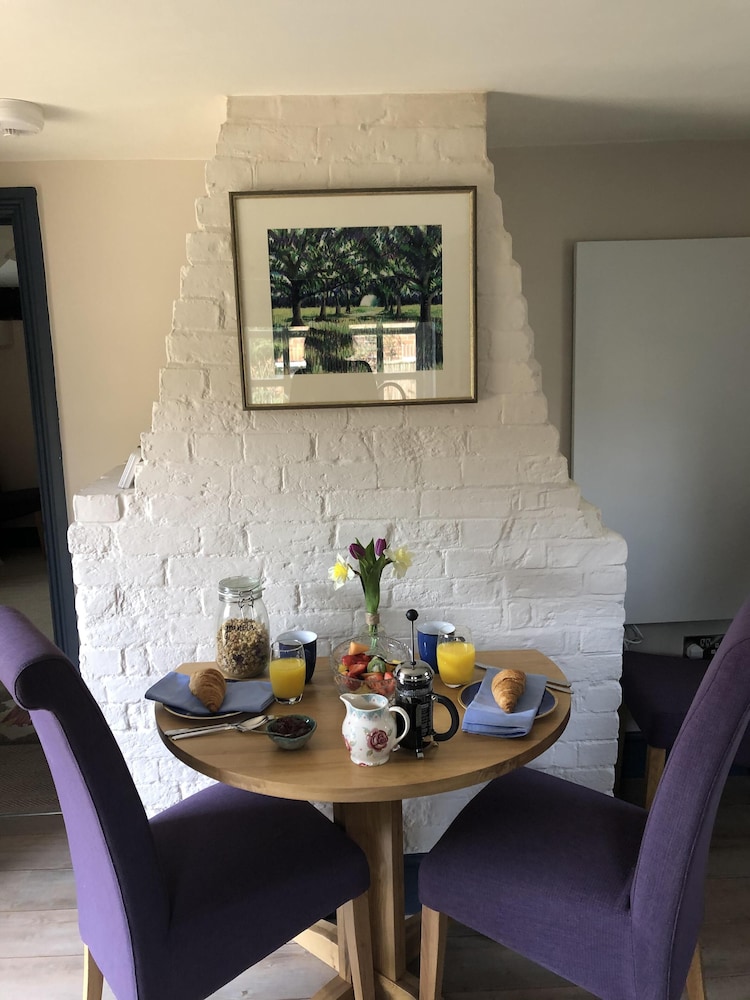 Marlborough Vacations - Oakhill - Property Image 12