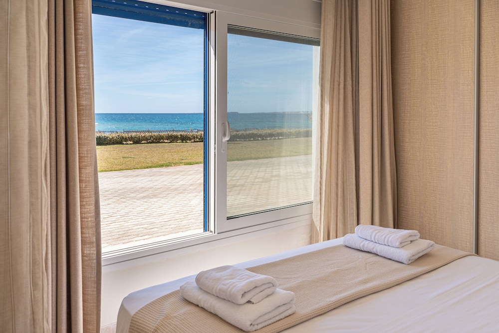 Sandoa Residence