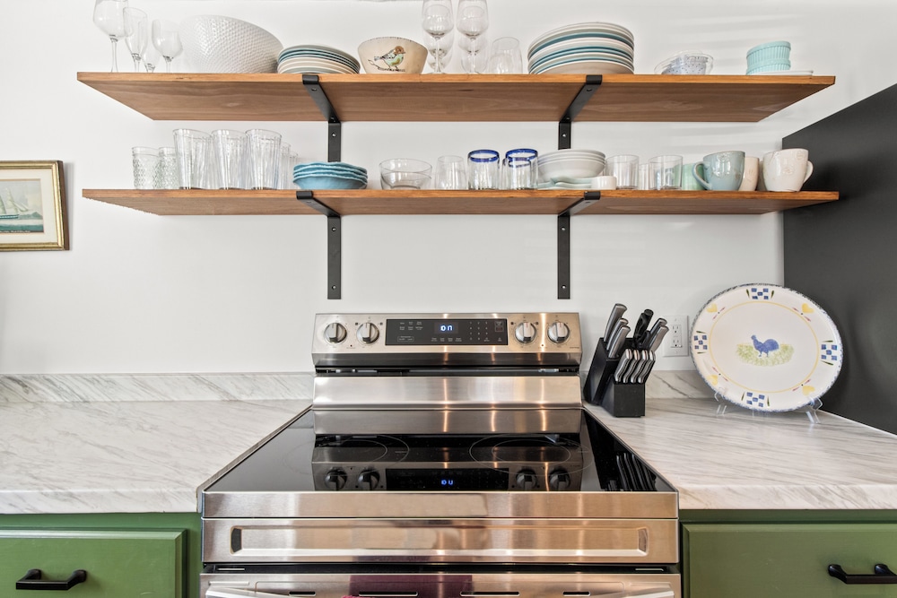 NEW Listing Discount! • Near Manatees & Springs