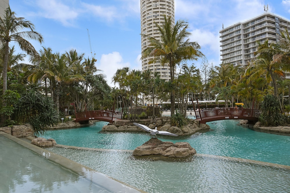 Crown Towers Resort Private Apartments