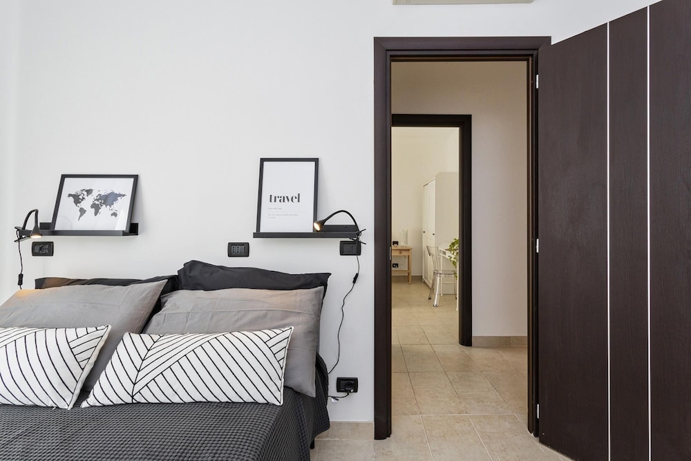 Genoa Vacations - Shelley Apartments by Wonderful Italy - Sky - Property Image 16