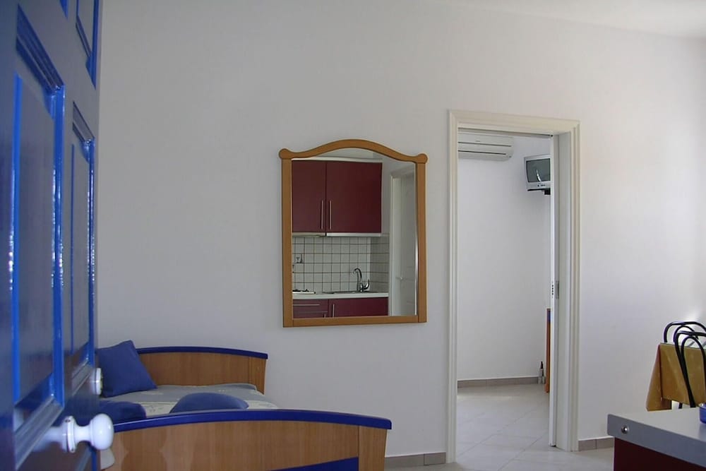 Crystal Naxos 1 Studios at Mikri Vigla view 3