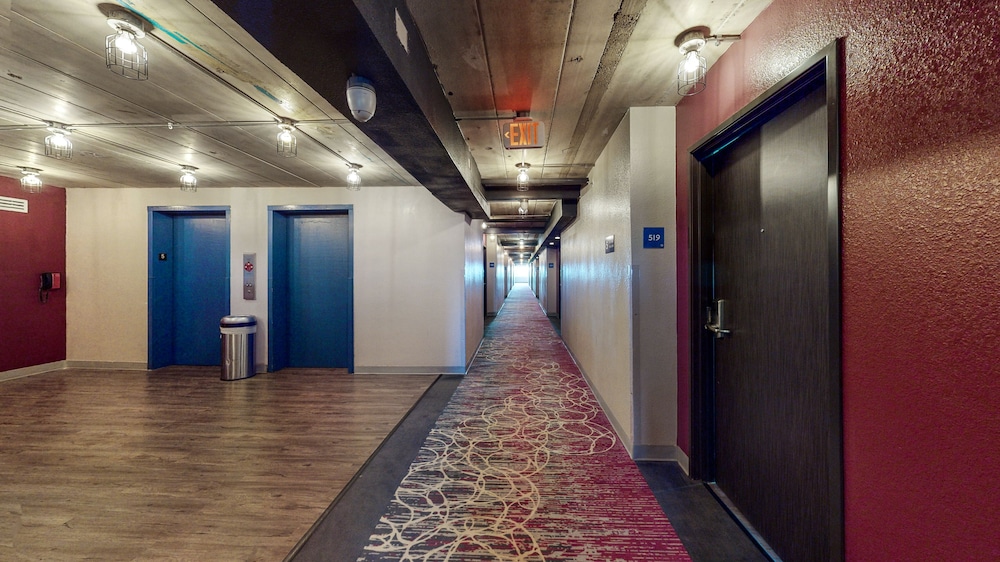 voco College Station Aggieland by IHG