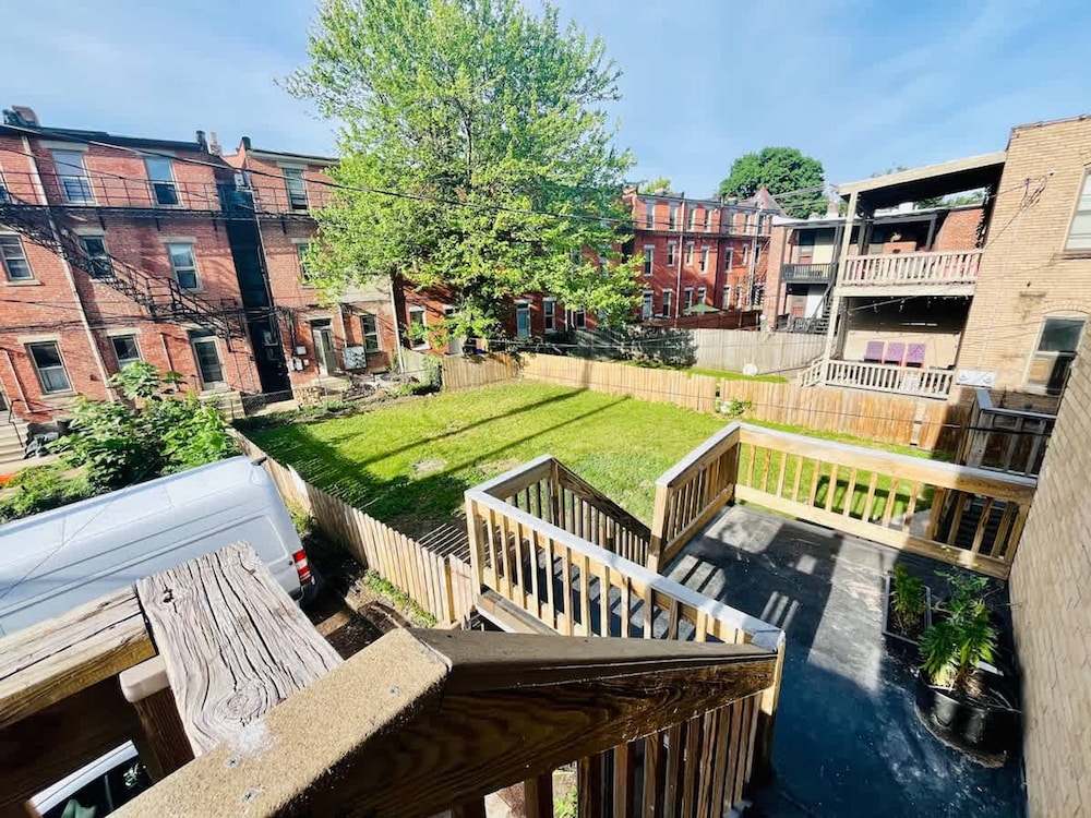 Prime Location Top Rated Clean Parking Free