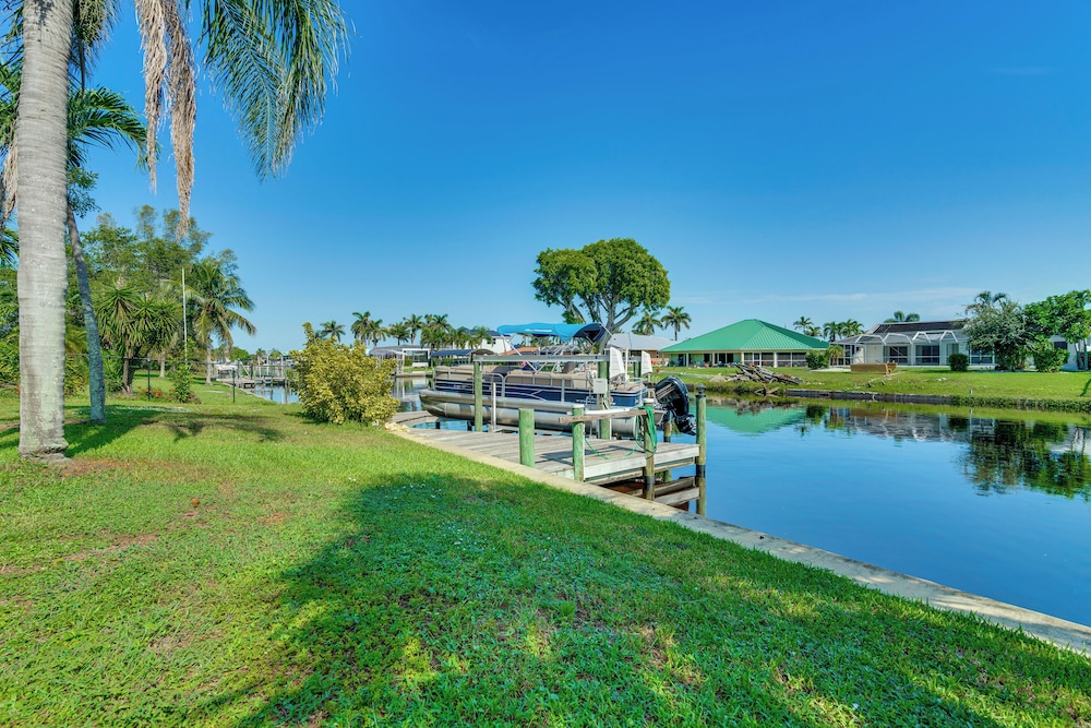 2 Mi to Beach: Canal-front Retreat in Cape Coral!