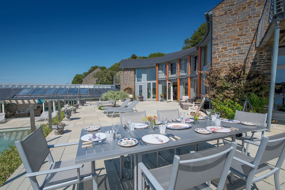 Curlew House