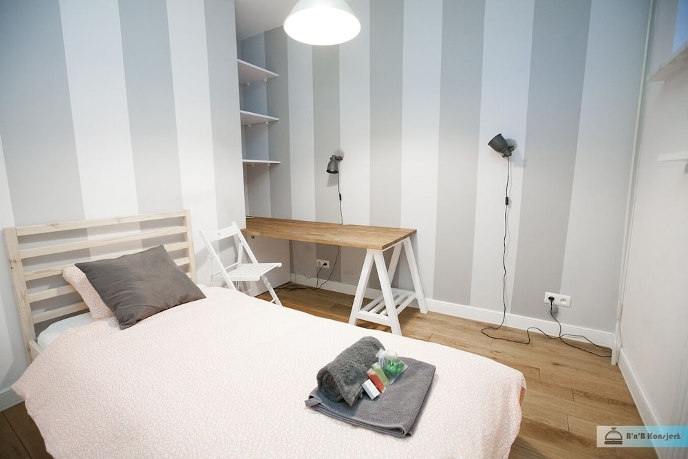Warsaw Concierge Family Apartment view 5