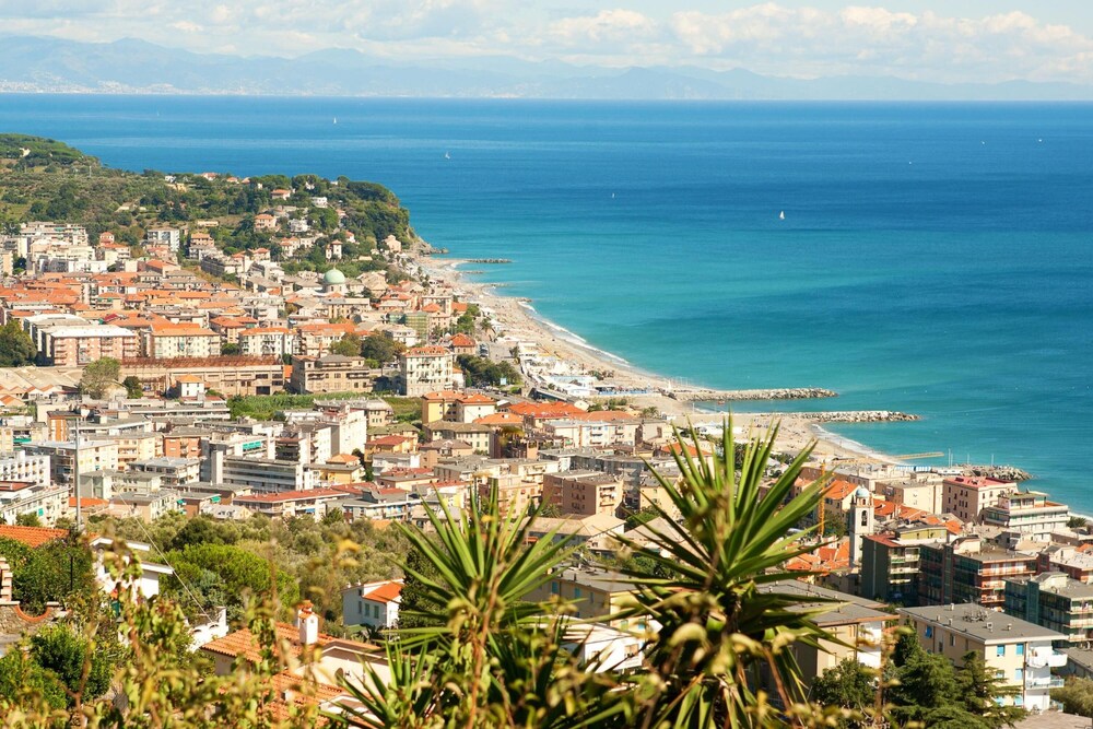 Casa Viola With Shared Pool sea View en Varazze — other