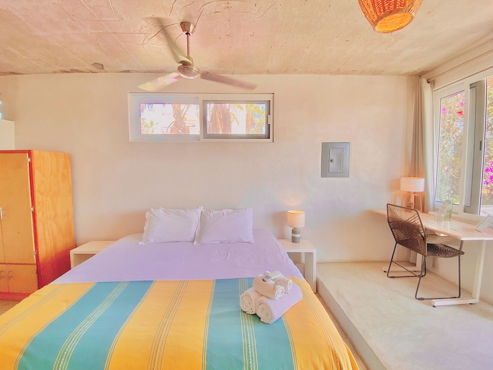 Perro Surfero Hotel Boutique - Todos Santos, BCS