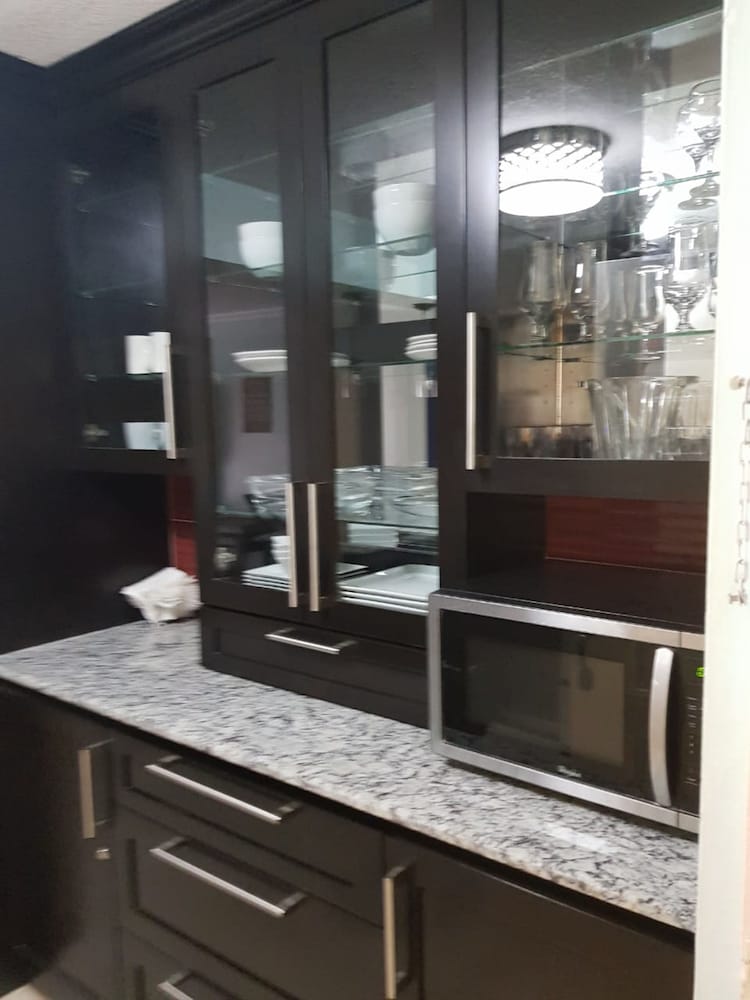 New Kingston Apt at Kensington Court