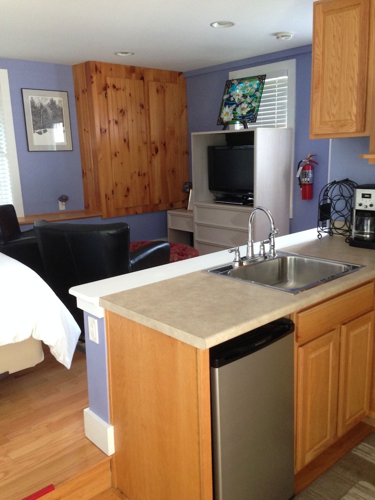 Scotch Hill Inn - Property Image 15