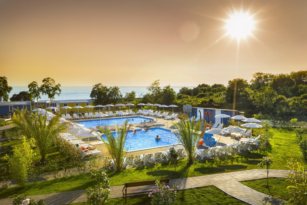 Aminess Planet Camping Holiday Homes Maravea