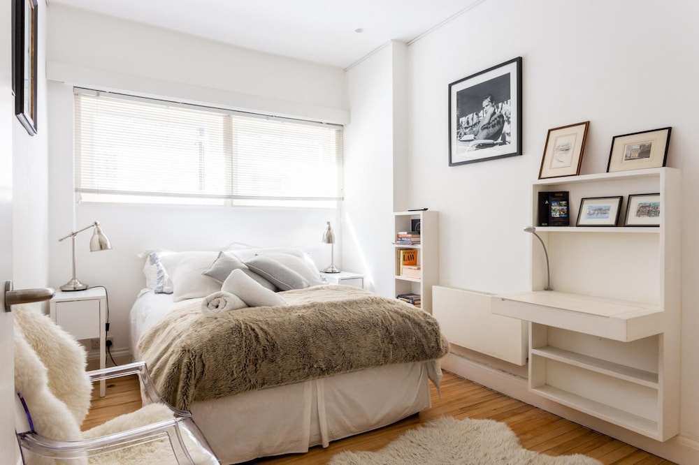 NEW Stunning 5BD Kensington House