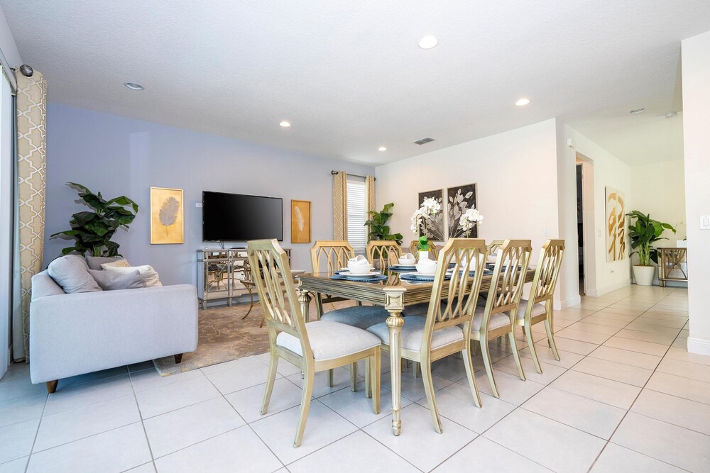 510 BS - 5BD Elegant Escape: Private Haven