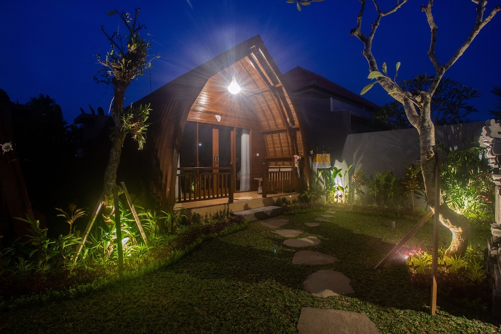 Hotel Pondok Naya - Image 1