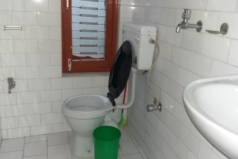 Galaxy Inn Guest House