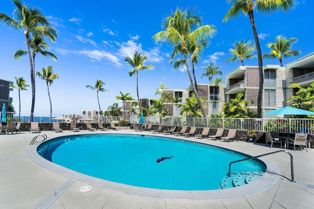 Ocean Front - Fantastic Ocean Views - Completely Upgraded - Vrkcv