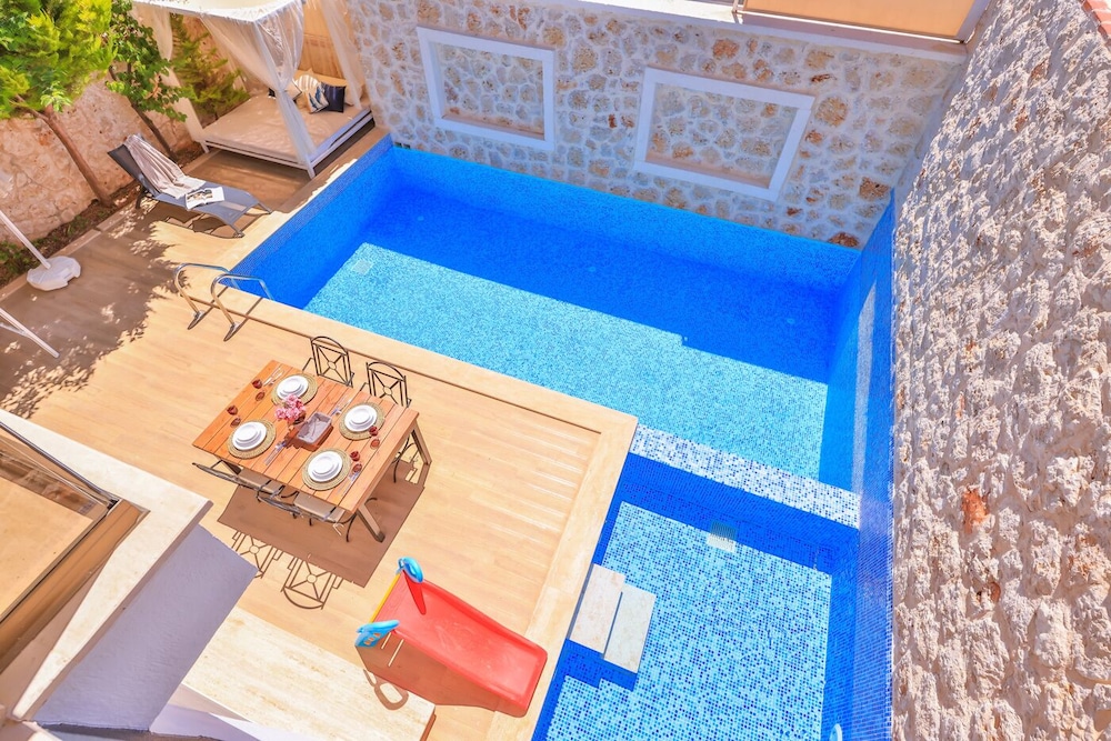 Nergiz Villas