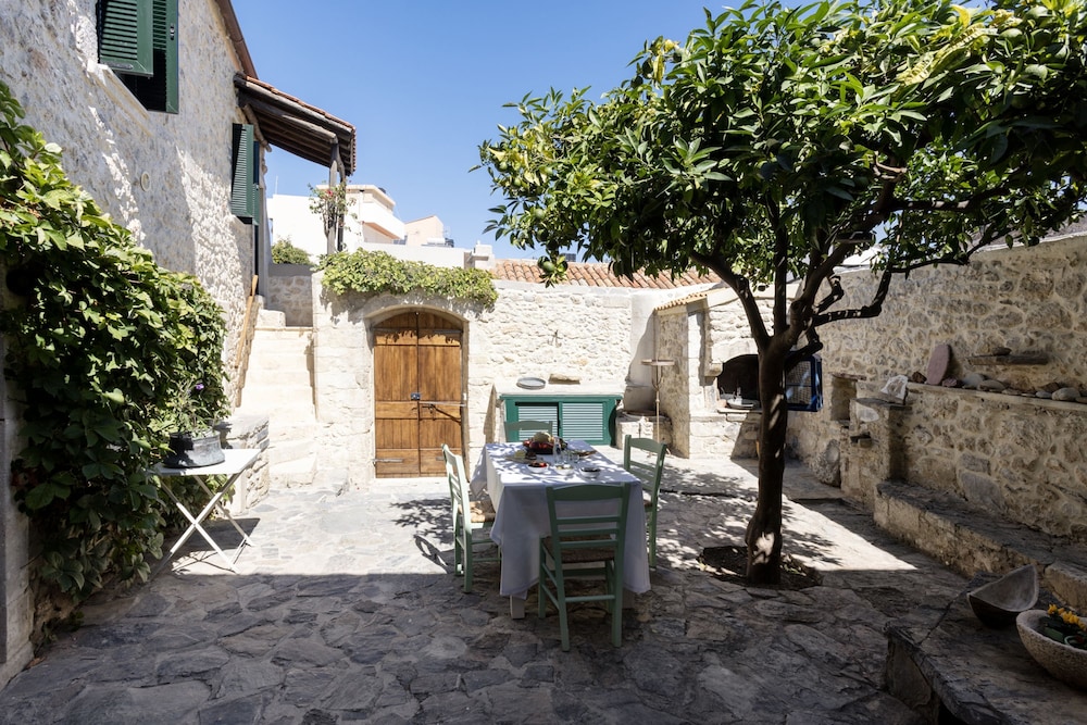 Villa Helidona With Private Pool