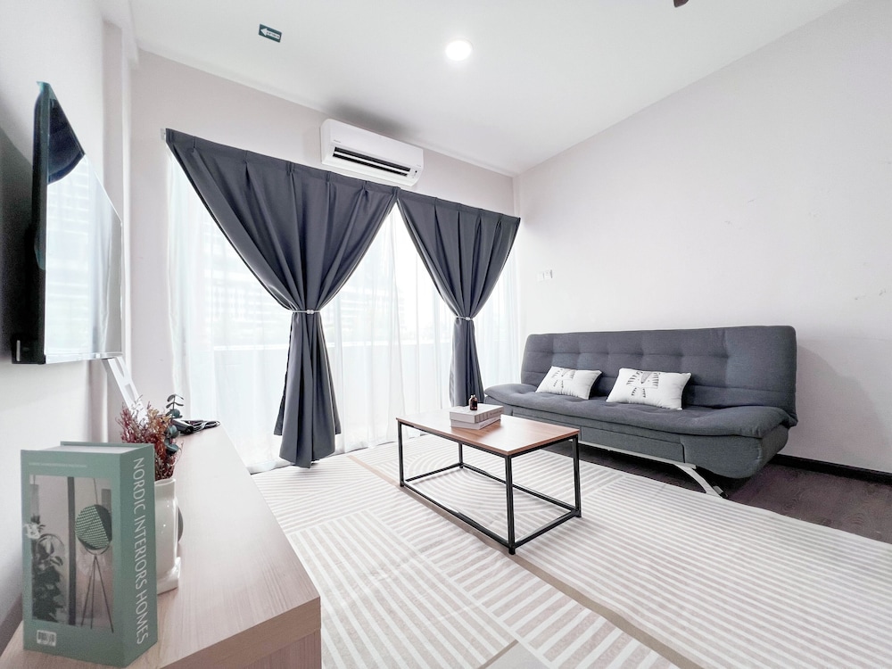 MH Maison by Manhattan Group