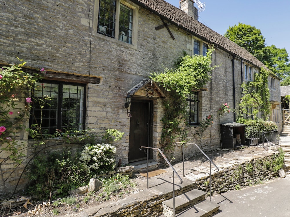 Fox Den Cottage