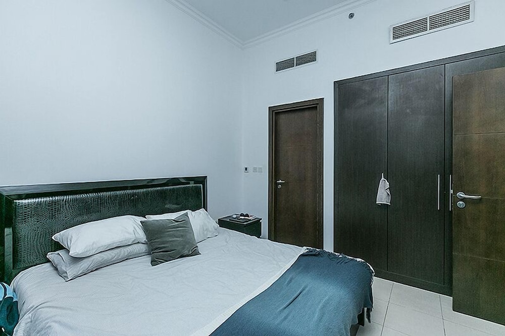 Dream Inn Dubai Bay Central