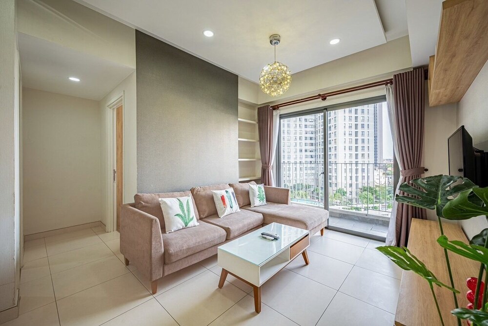 Masteri Luxury City Apartment