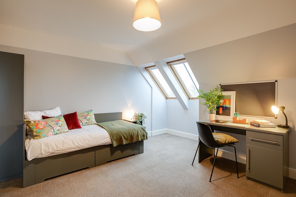 Griffith Rooms