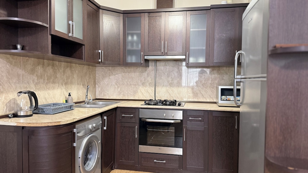 Comfortable apartments on Northern Avenue by Sweet Home