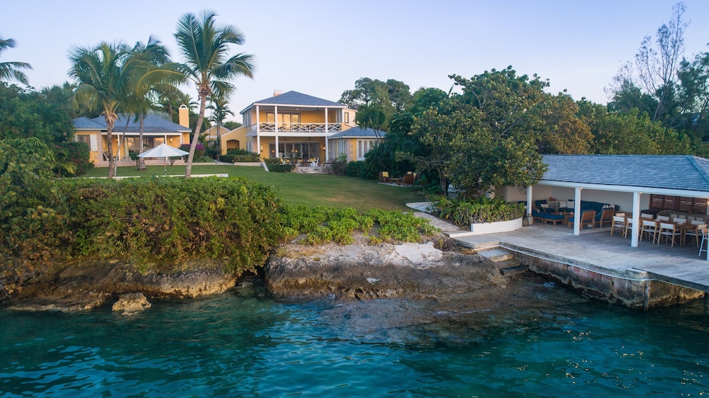 Beehive Harbour Island. Luxury Dream World On The Bay. Private D 5 Bedroom Home