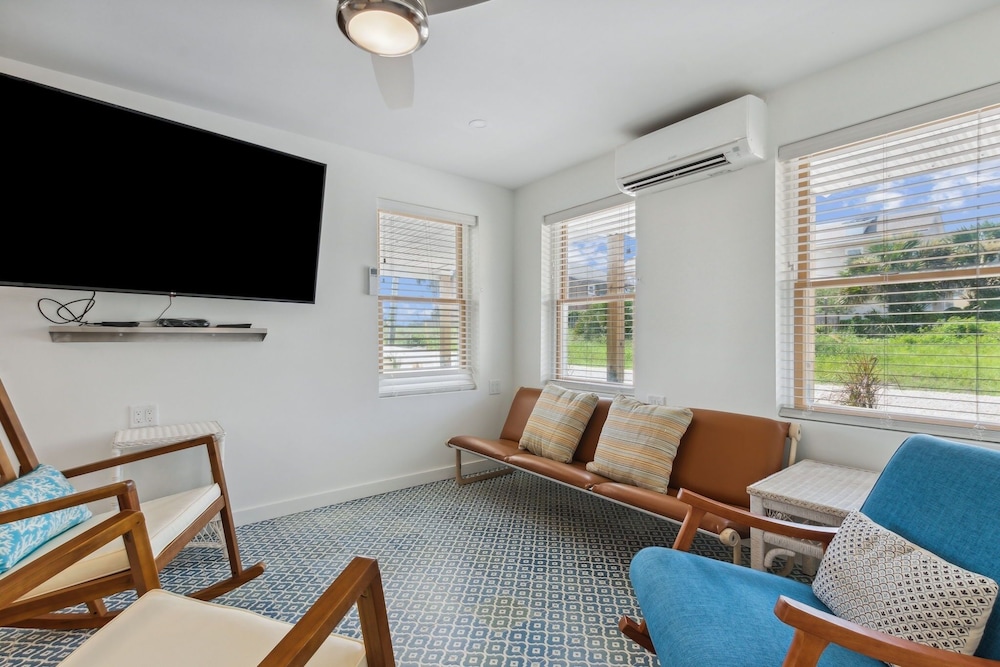 161 S Fletcher 5 Bedroom Home