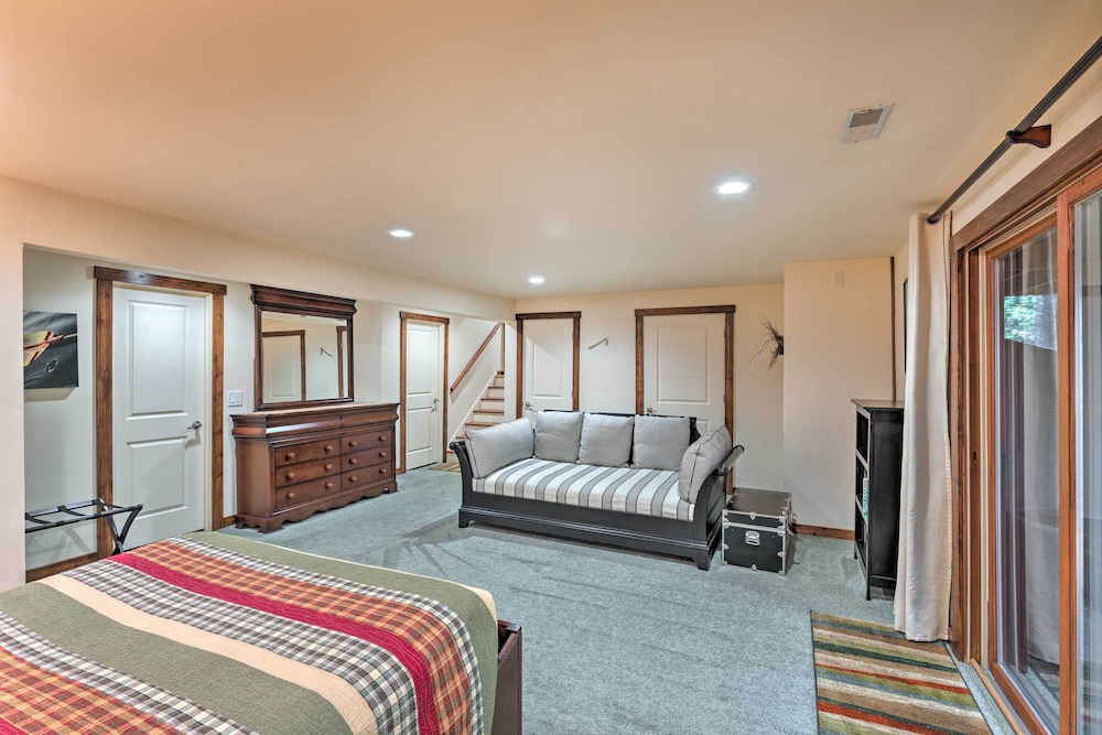 Lake Geneva Vacations - Lake Geneva Getaway w/ Fire Pit: Near Golf - Property Image 25