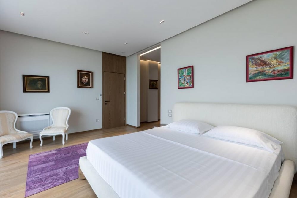 The Luxury Villa in Shkod r