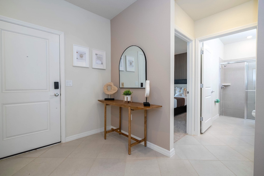 Luxury Private Pool Themed Rooms Close to Disney 1282