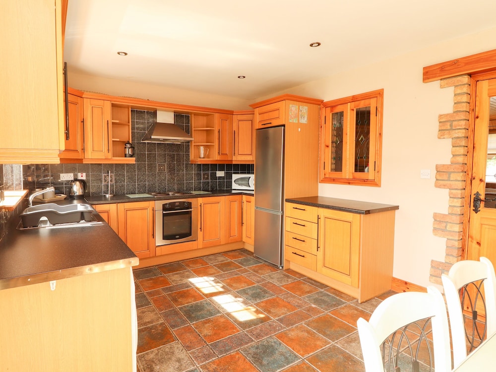 4 Killimer Road