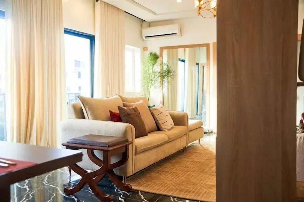Cozy Cove Residence