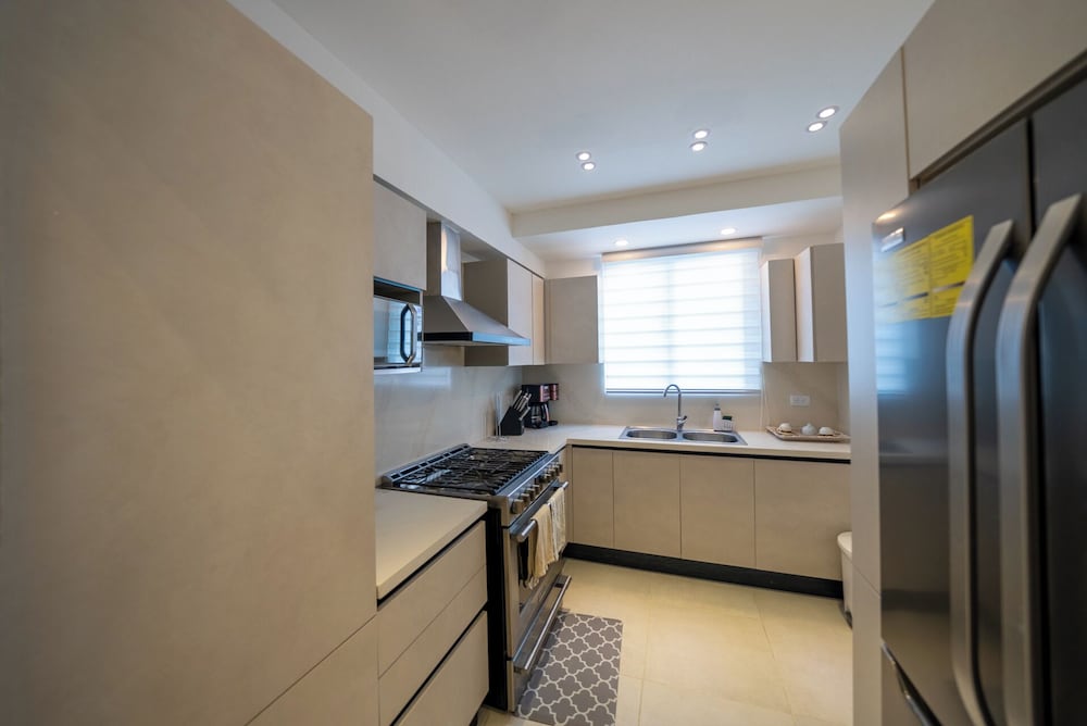 Enjoy Stylish 3br 3, 5b Stylish, Downtown Ocean View